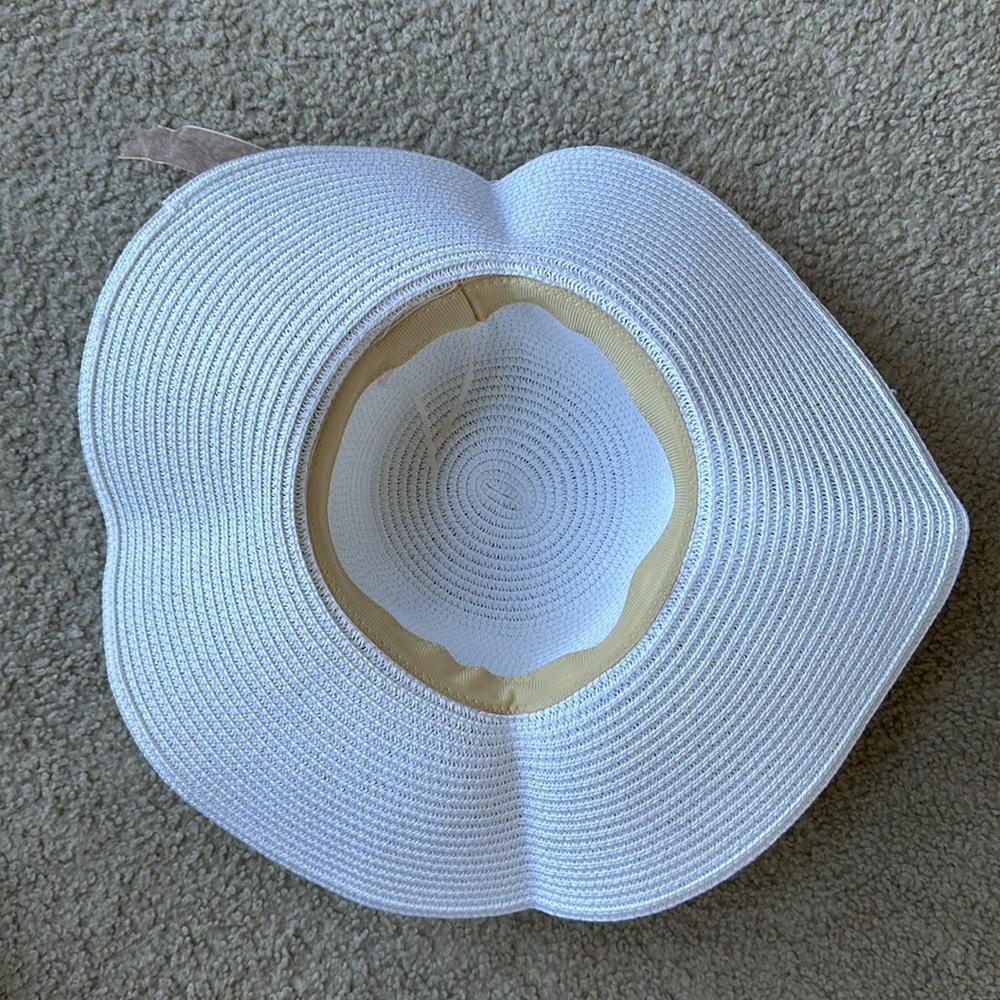 Boho Straw Hat with Flowers NWOT - Picture 11 of 14
